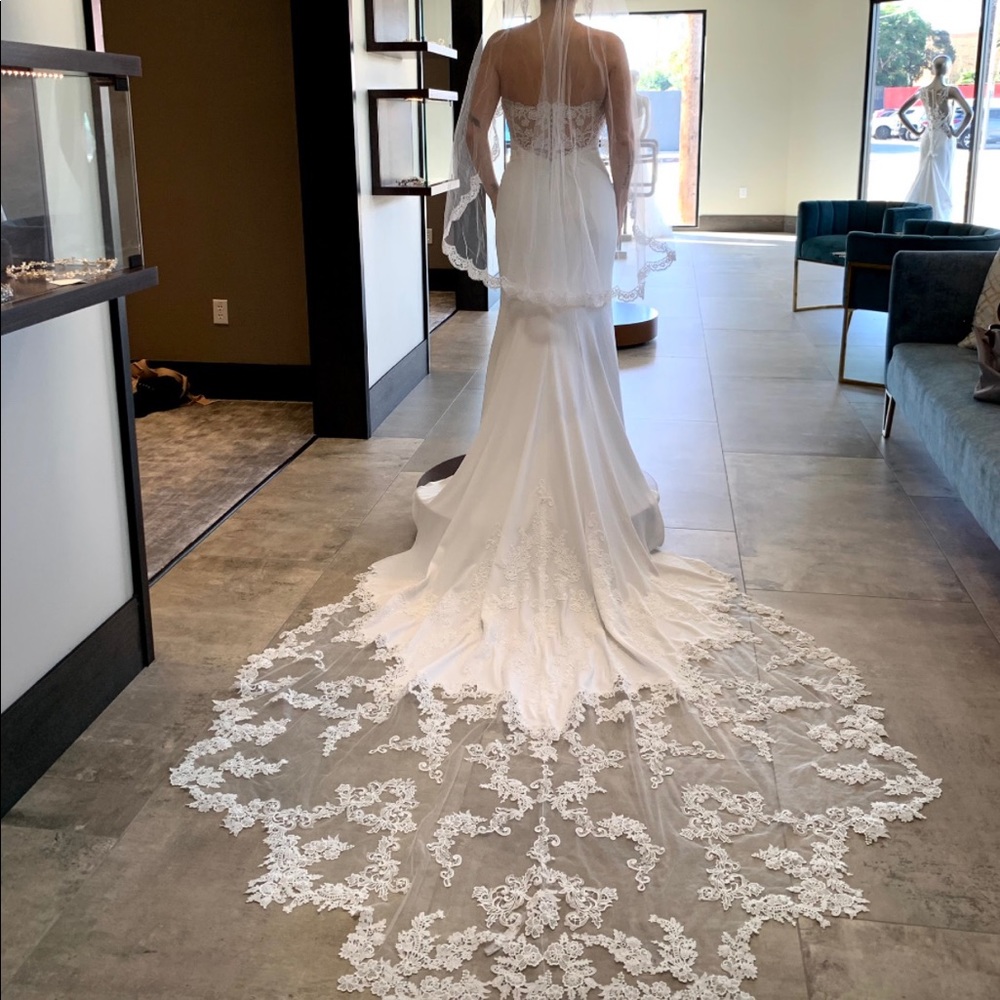 Enzoani Larissa Wedding Dress- worn once - Picture 5 of 16